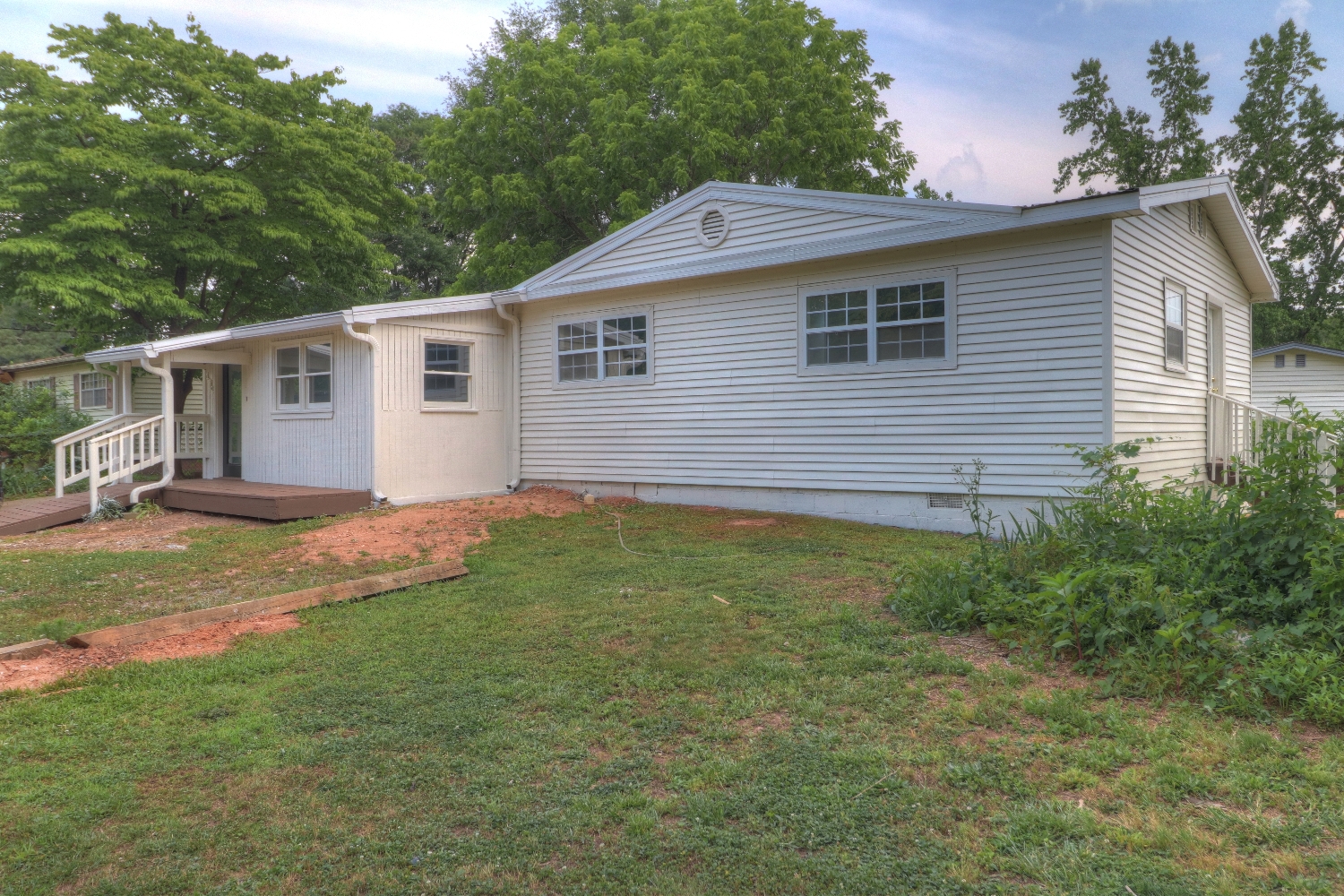 1305 Cochise Circle