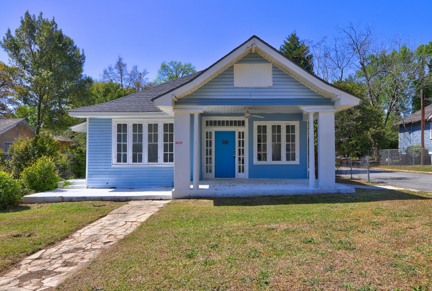 Property main image